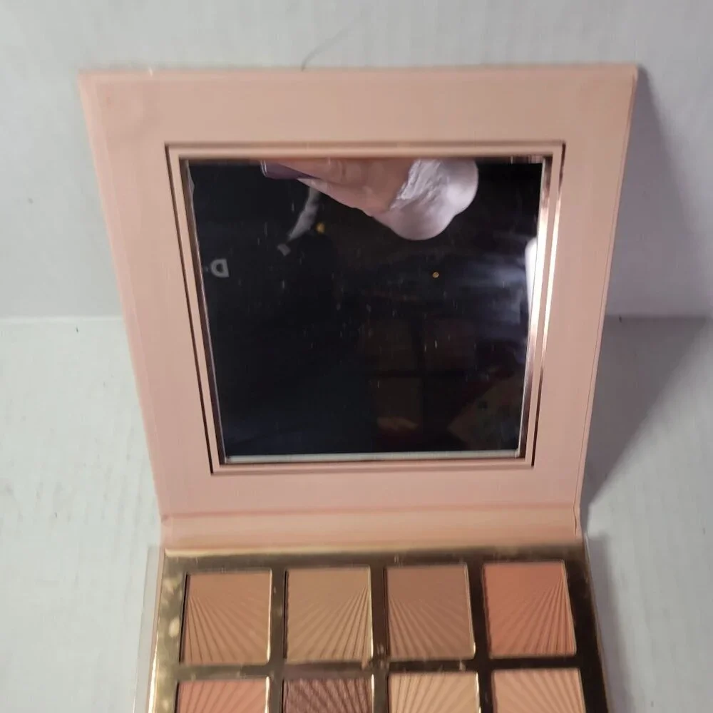 Ellen Tracy Nude Nude Nude 16 Pan Matte & Shimmer Eyeshadow Palette - Picture 2 of 4